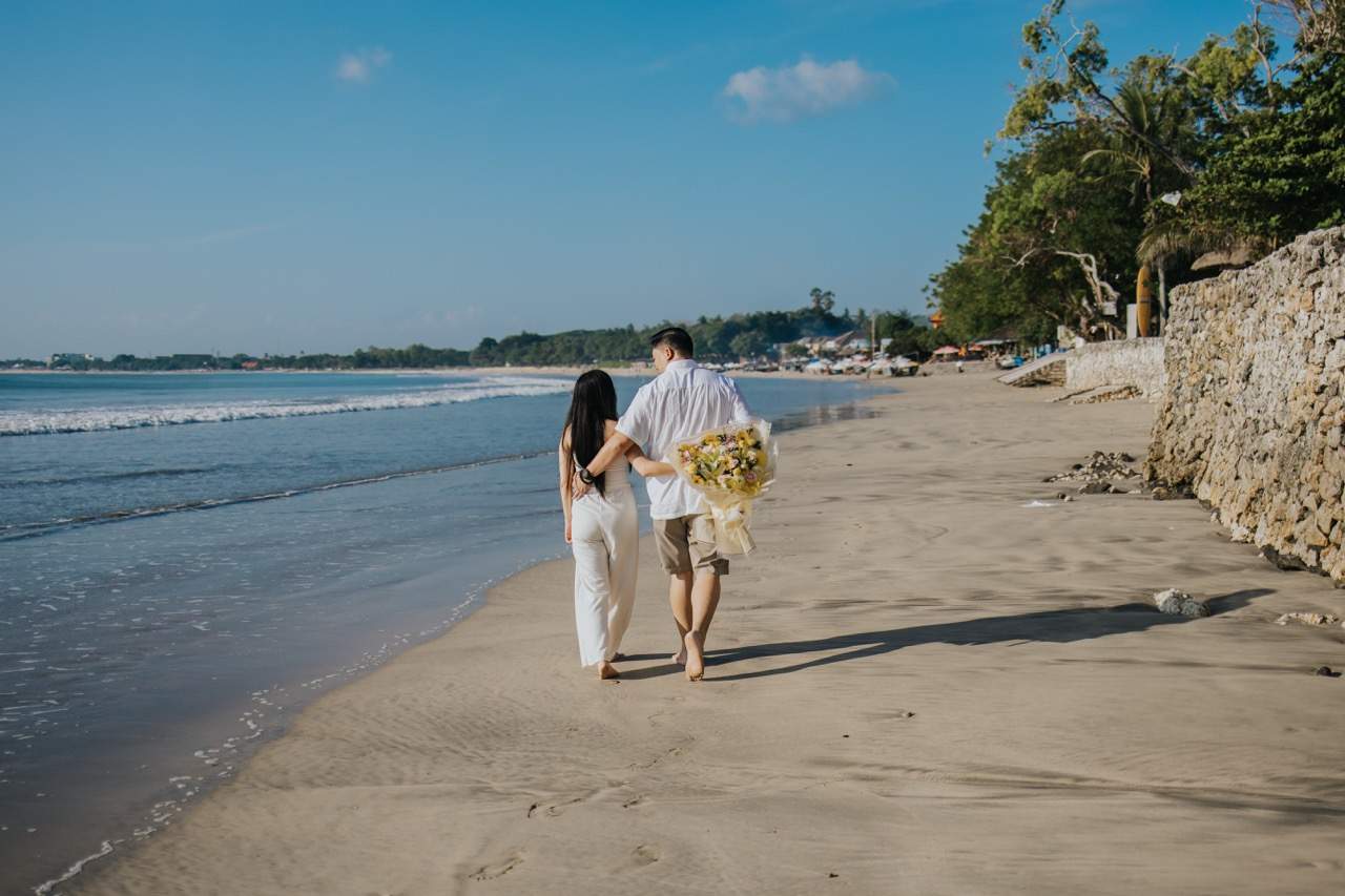 couple closing